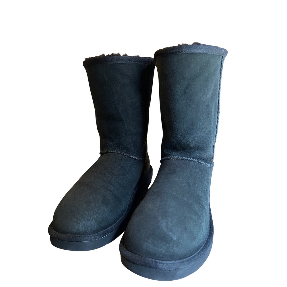 UGG Australia Classic Short Black Sheepskin Shearling Boots 5800 Womens 11
